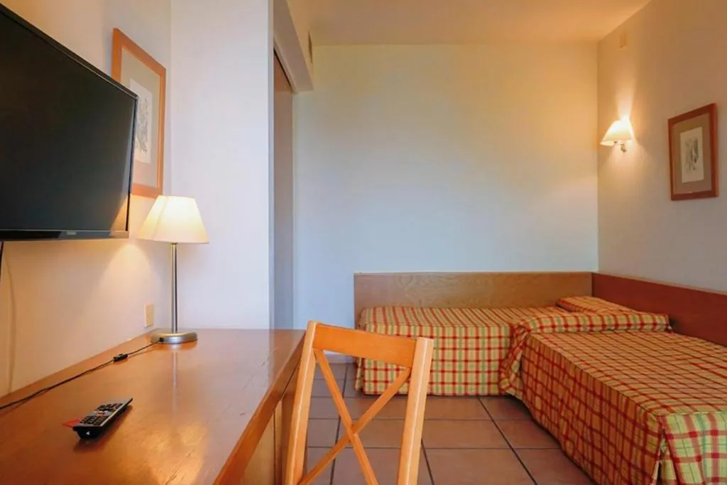 FAMILY ROOM CAPACITY 3 Room, SBH Club Paraiso Playa, Fuerteventura