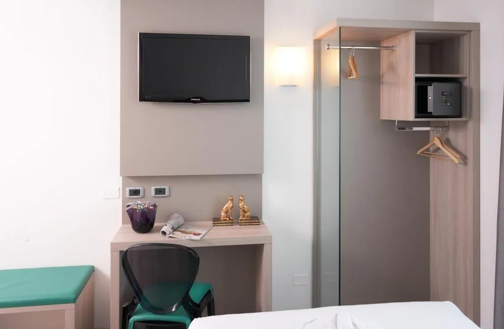 Room, Hotel Omnia, Venice