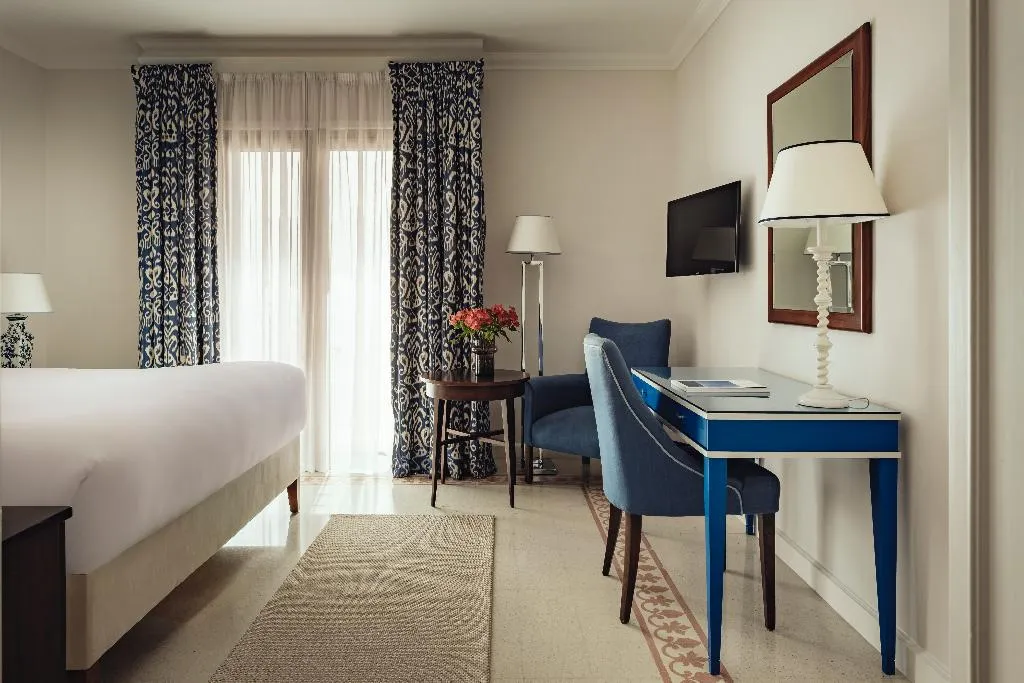 Double or Twin DELUXE HARBOUR VIEW Room, The Phoenicia Malta - LHW, Malta