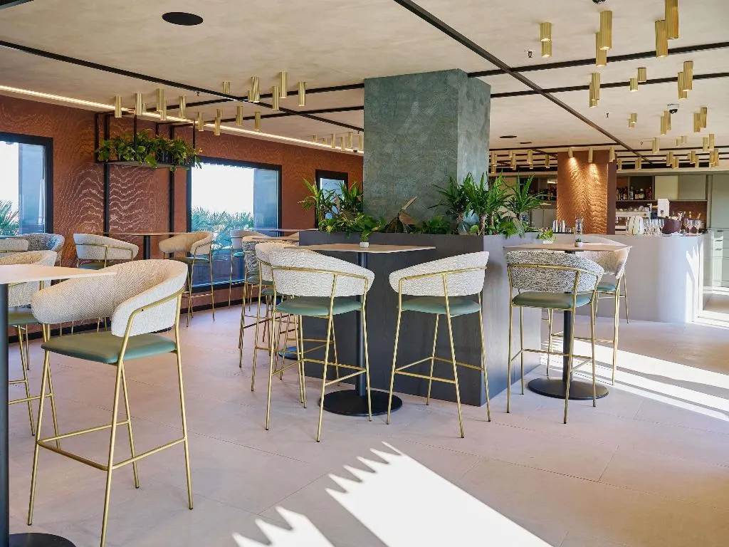 Bar, Novotel Valencia Lavant, Valencia