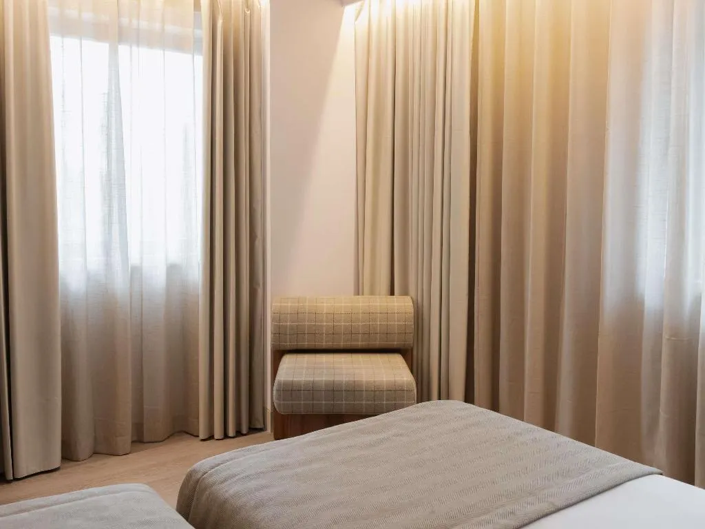 Room, Ibis Styles Lisboa Aeroporto, Lisbon