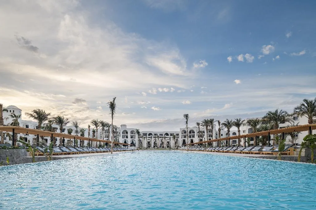 Pool, Serry Beach Resort, Red Sea Riviera