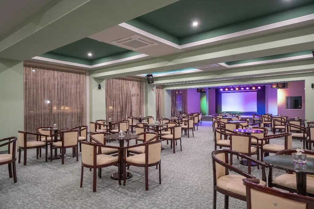 Sports and Entertainment, Sentido Marea, Varna