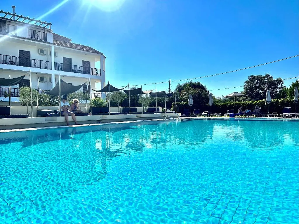 Pool, Bruskos Hotel & Suites, Corfu