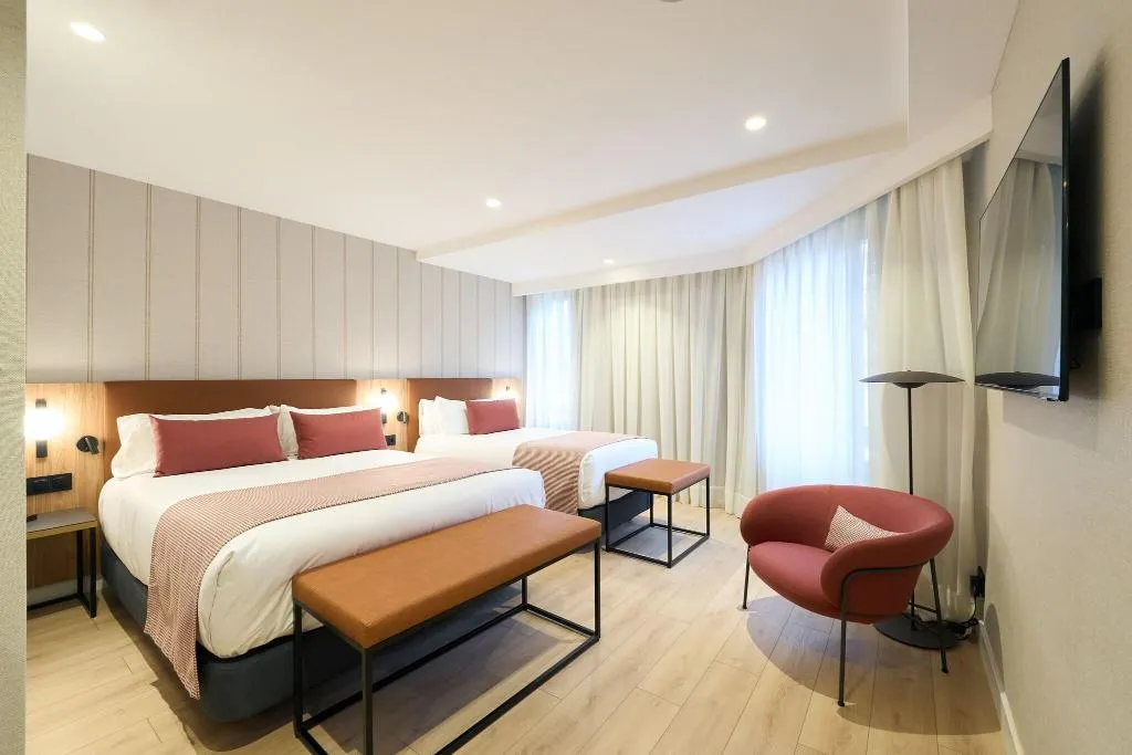 TRIPLE PREMIUM Room, Catalonia Barcelona 505, Barcelona
