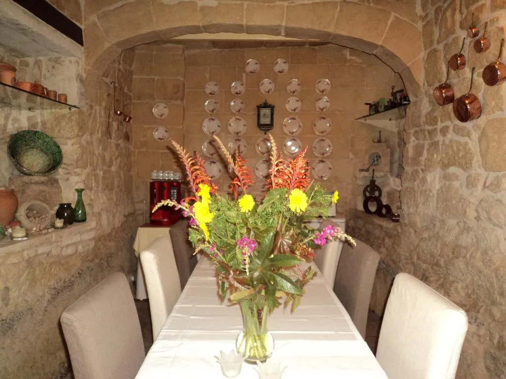 Restaurant, Loggia Mariposa, Malta