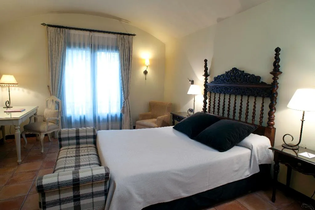 DOUBLE SINGLE USE CLASSIC Room, Gran Hotel Rey Don Jaime, Barcelona