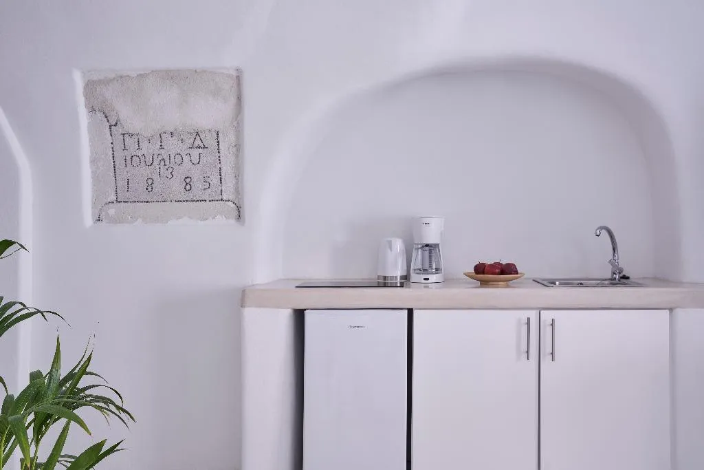 SUITE STANDARD Room, Fava Eco Suites, Santorini
