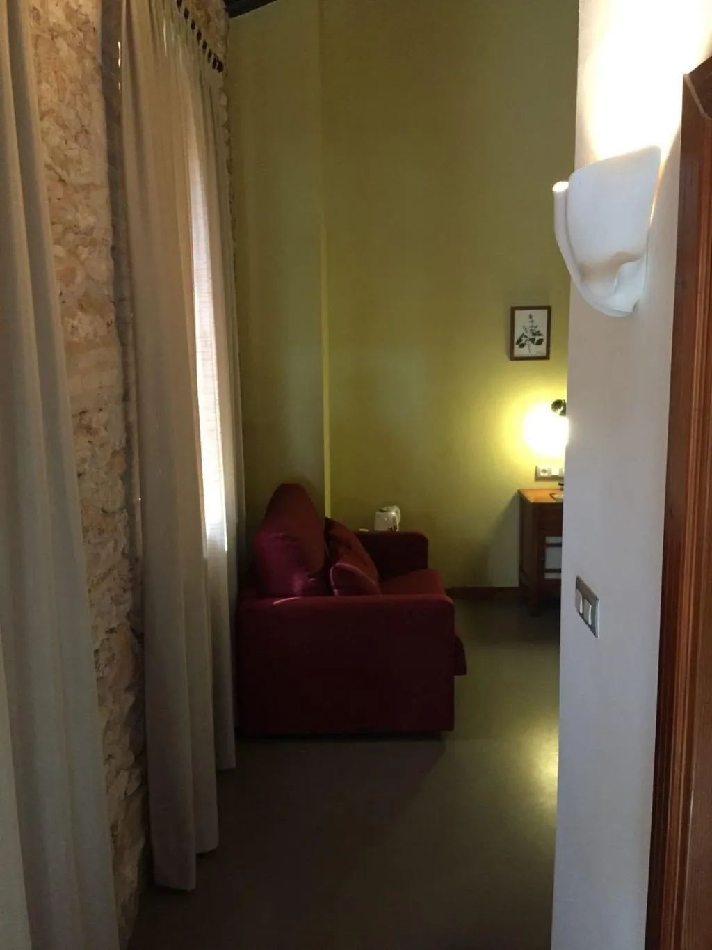 Room, Muralleta, Valencia