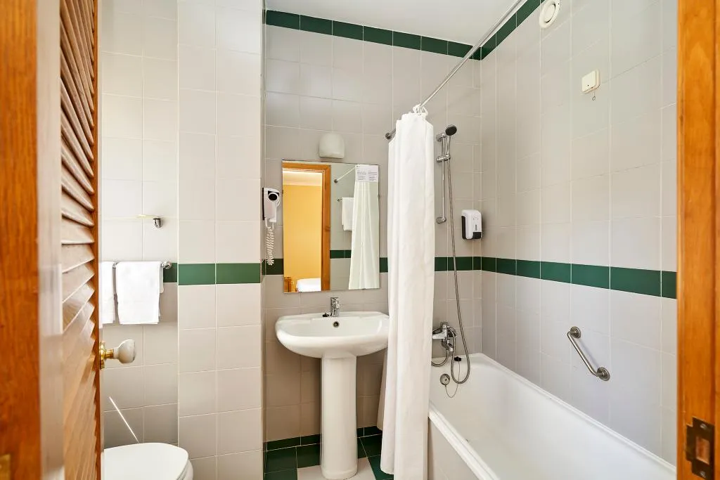 DOUBLE MOUNTAIN VIEW Room, Hotel Castrum Villae, Porto