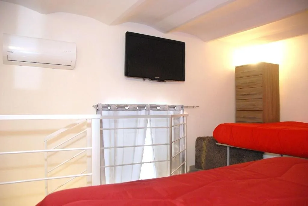 Room, b&b Nonno Ciccio, Naples