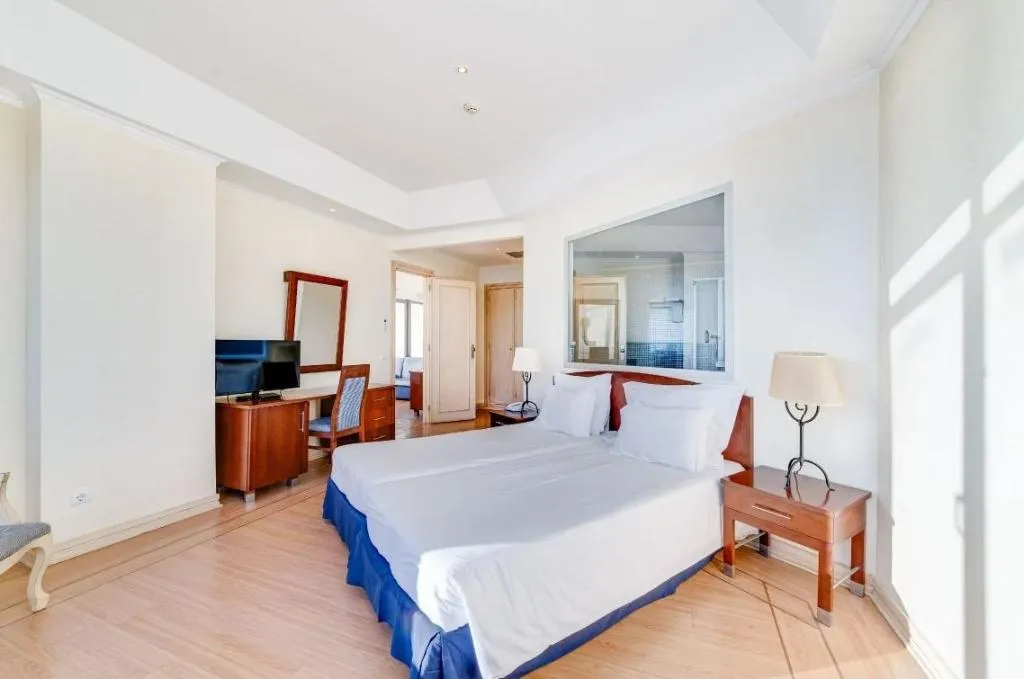 SUITE LUXURY Room, Yellow Praia Monte Gordo Hotel, Algarve