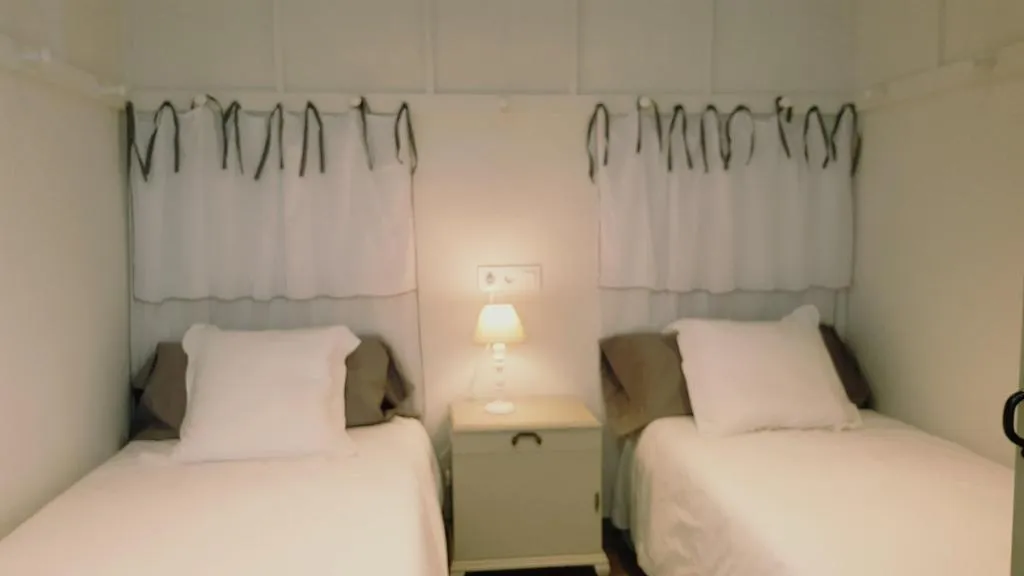 Room, El Jardinet De Sant Esteve, Barcelona
