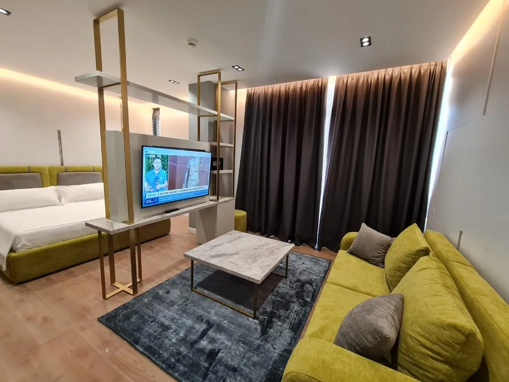 SUITE LUXURY Room, Hotel Regina City, Kavaje