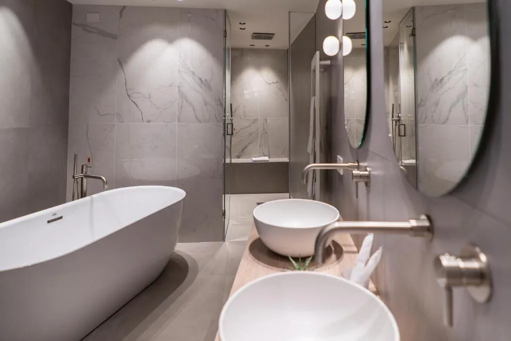 SUITE WITH JACUZZI Room, Sicilia's Residence Hotel - Art & Spa, Catania