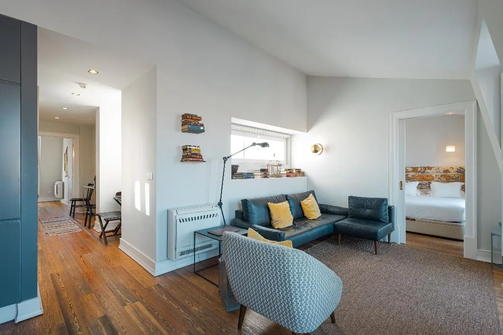 APARTMENT THREE BEDROOMS Room, Almaria - Ex LIibris, Lisbon