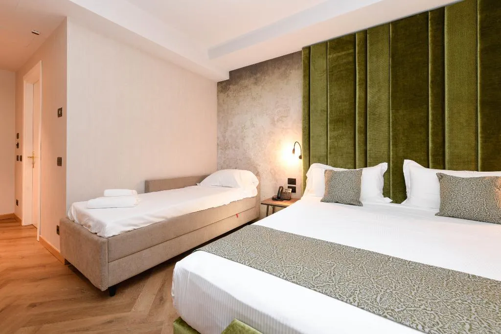 TRIPLE CLASSIC Room, Palazzo Santo Spirito, Milan