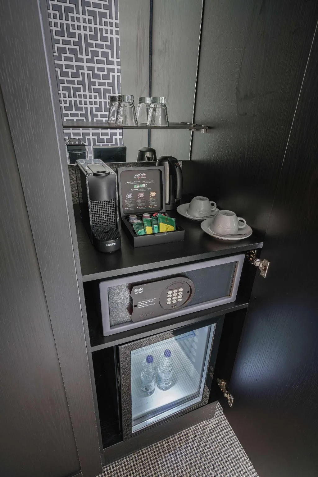 DOUBLE GUEST ROOM Room, DoubleTree by Hilton NDSM Wharf, Amsterdam