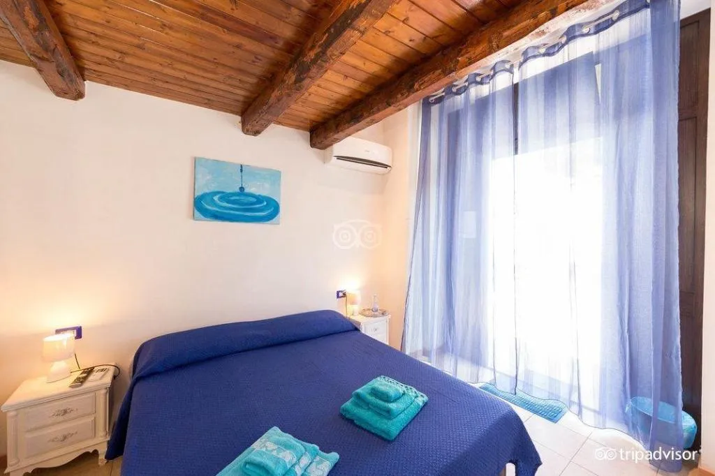 Room, B&B Villa Pia, Catania