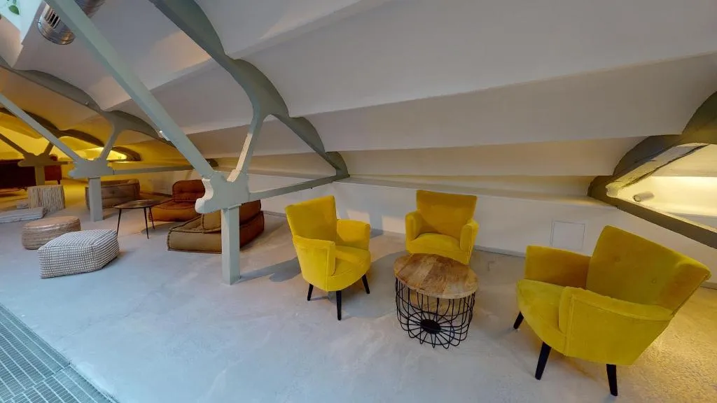 Sports and Entertainment, Ola Living Hostal Tetuan, Madrid