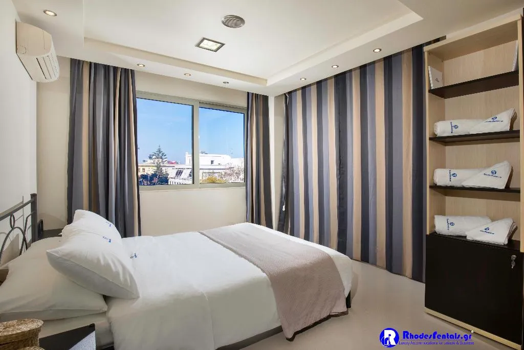 Room, Rhodes Central Suite, Rhodes