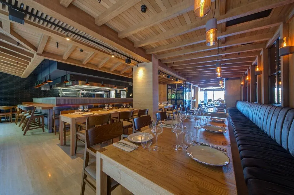 Restaurant, Land's End Boutique Hotel, Malta