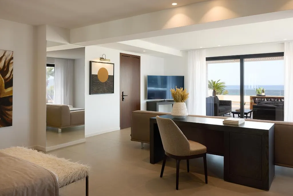 SUITE WITH JACUZZI Room, Lango Design Hotel & Spa, Adults Only, Kos