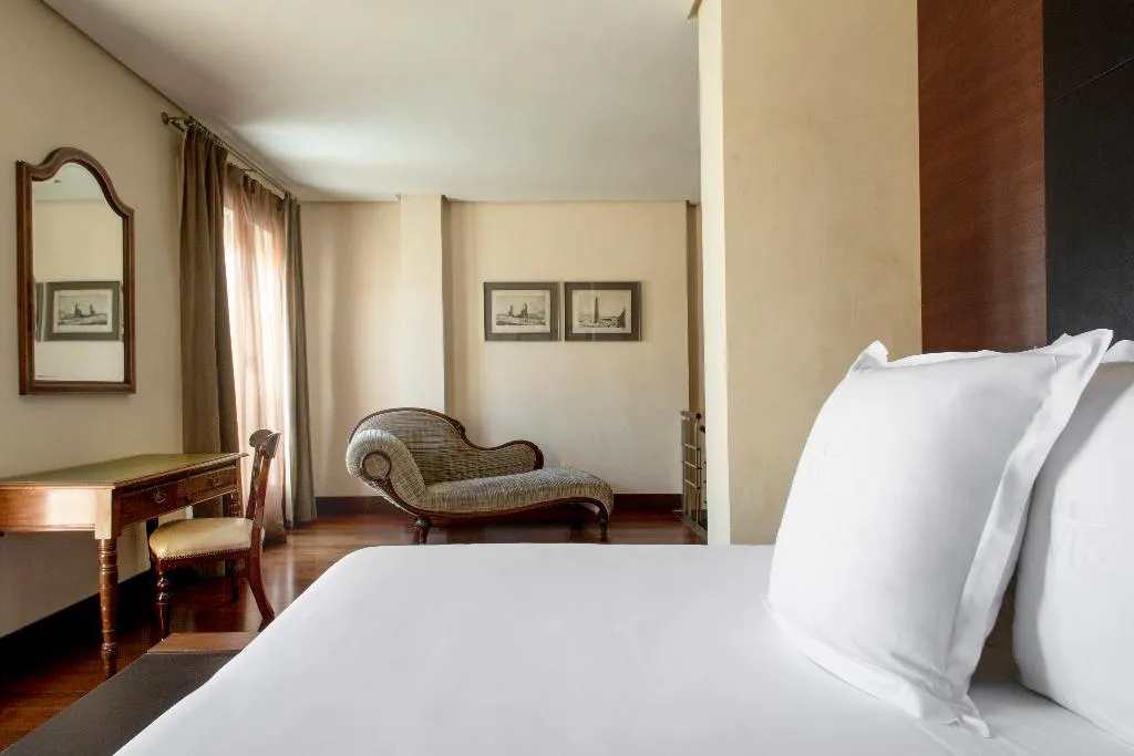 SUITE DUPLEX Room, Hotel Villa Real, Madrid