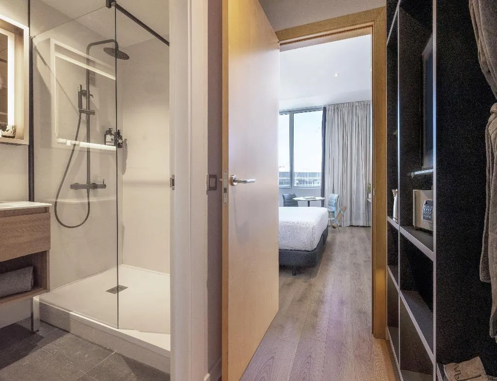 STUDIO KING SIZE BED Room, Innside Barcelona Aeropuerto, Barcelona