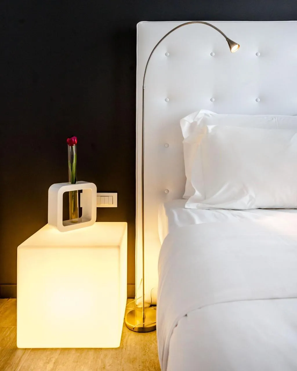 Room, M2M Made To Measure, Milan