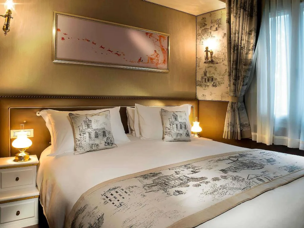Double or Twin SUPERIOR KING BED Room, Papadopoli Hotel Venezia - MGallery Collection, Venice