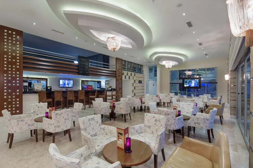 Bar, Alaiye Kleopatra, Antalya