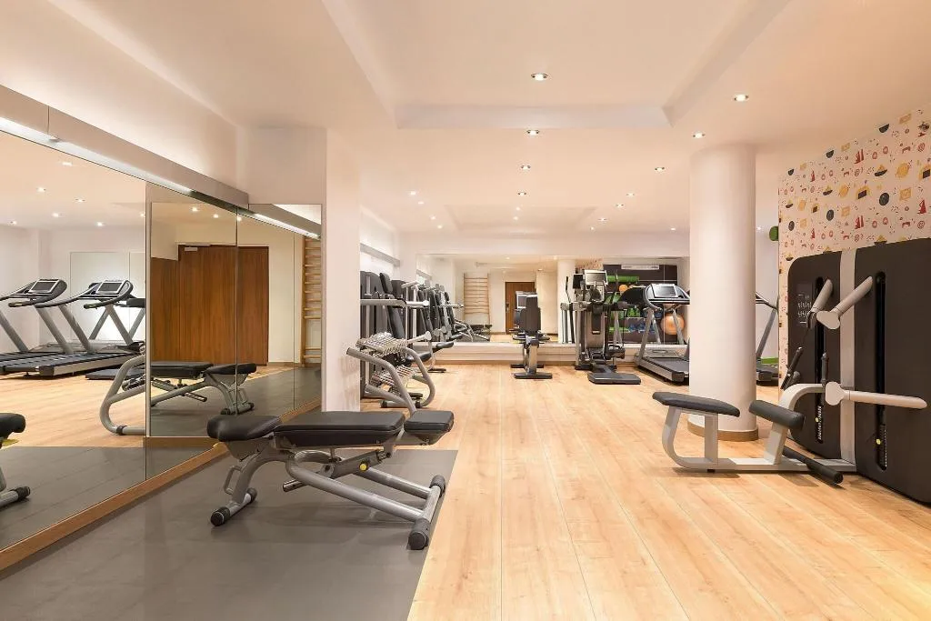 Sports and Entertainment, Le Meridien Barcelona, Barcelona