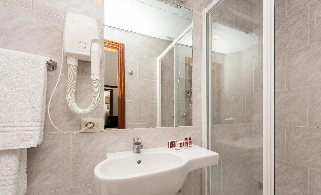 TWIN SUPERIOR Room, Hotel Portamaggiore, Rome