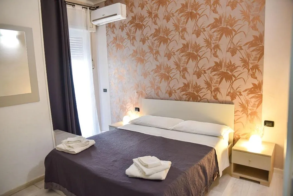 Room, Mirosa Bed And Breakfast, Naples