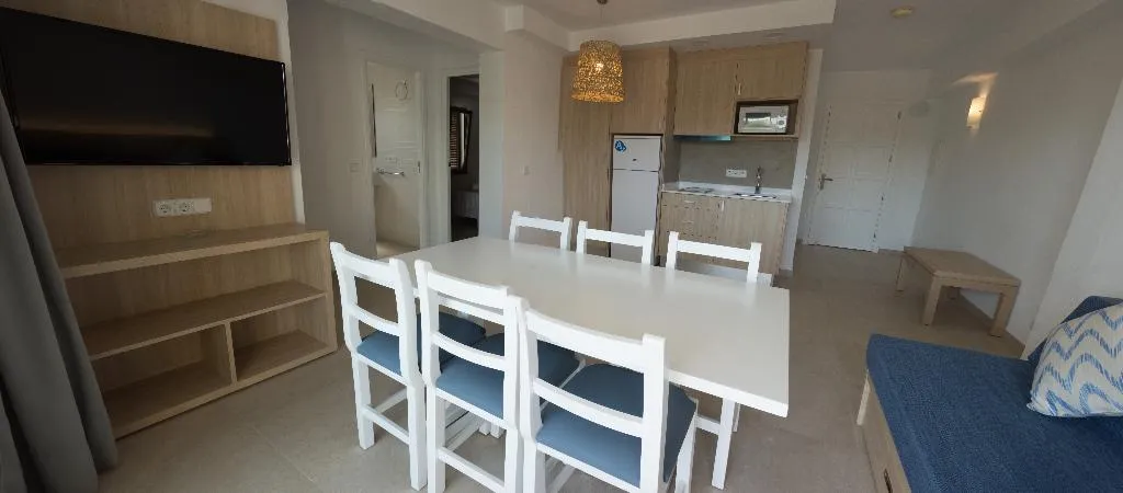 APARTMENT SUPERIOR TWO BEDROOMS Room, Sol Naixent-Bonaire, Majorca