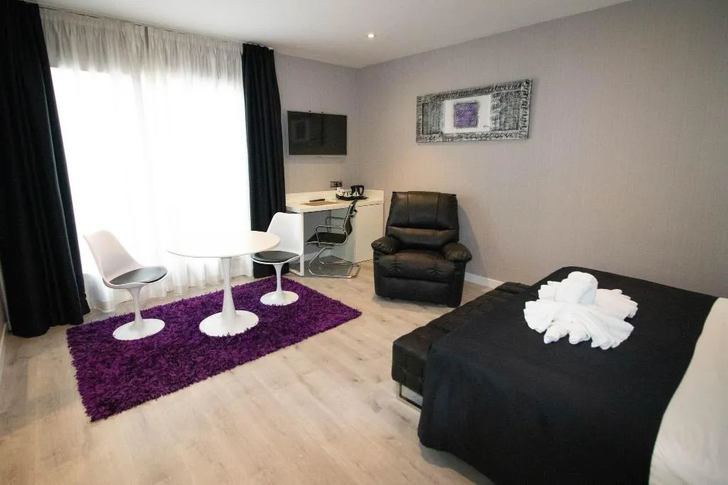 SUITE WITH DOUBLE BED Room, Avenida de España, Madrid