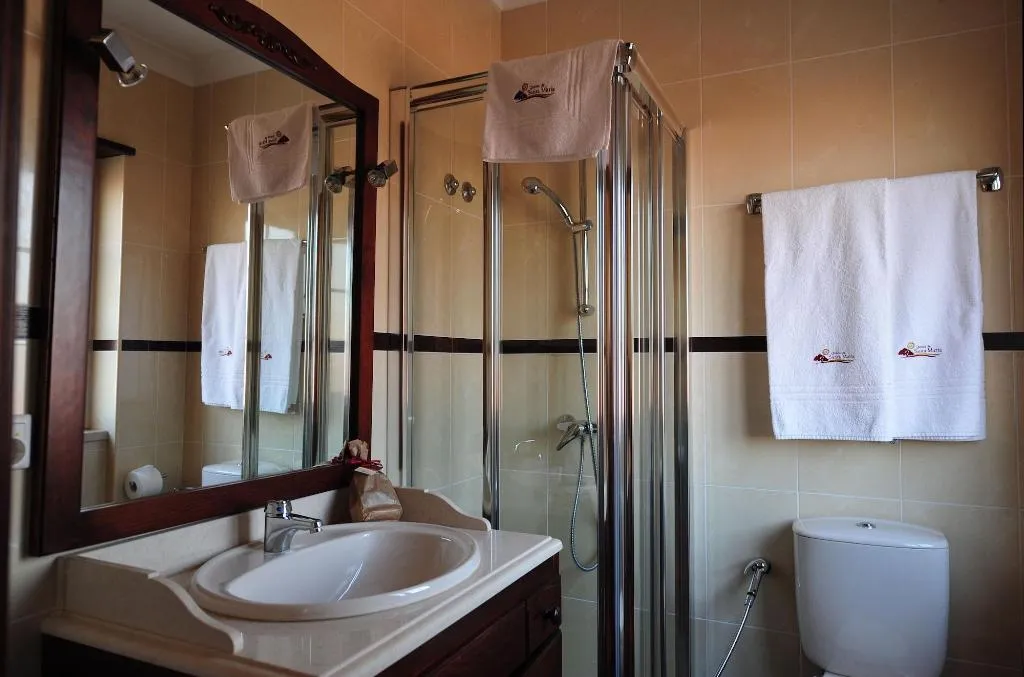 Room, Quinta De Santa Maria, Lisbon