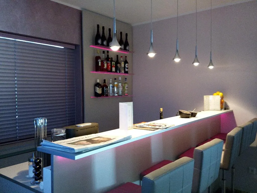 Bar, New Orly, Alghero