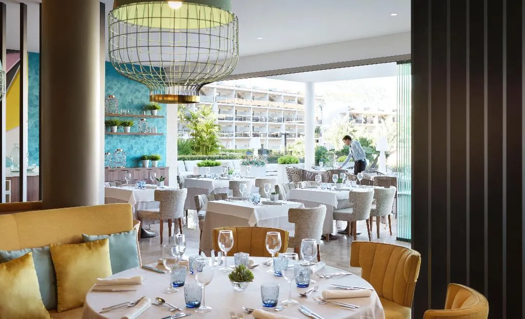 Restaurant, Zafiro Palace Palmanova, Majorca