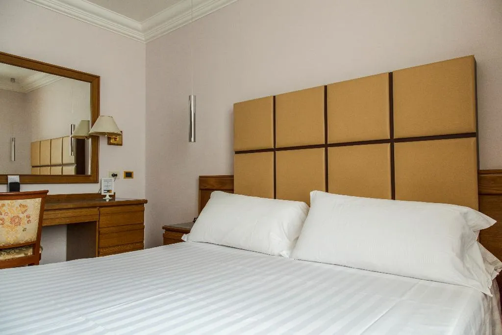 DOUBLE STANDARD Room, Giolli Nazionale, Rome