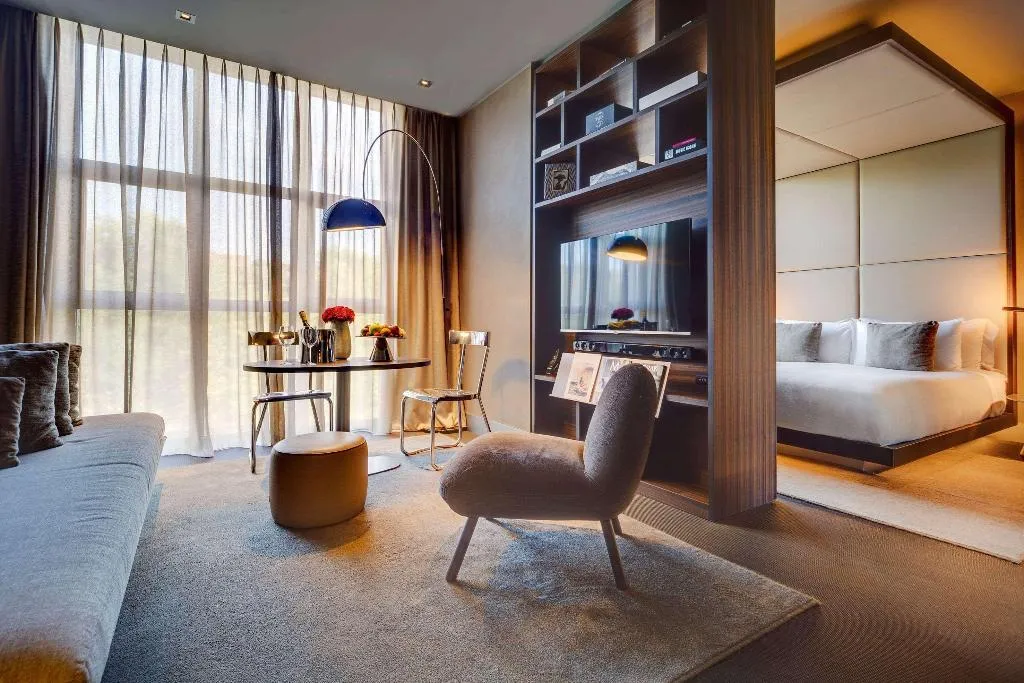 JUNIOR SUITE CITY VIEW Room, Me Milan Il Duca, Milan