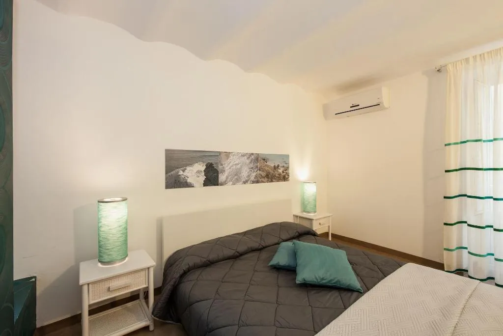 DOUBLE STANDARD Room, Garibaldi 61, Catania