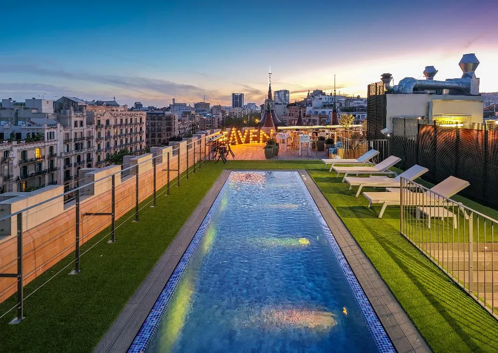Pool, Occidental Diagonal 414, Barcelona