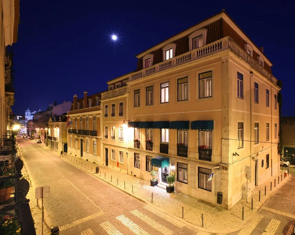 General view, As Janelas Verdes, Lisbon