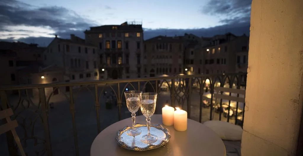 APARTMENT WITH JACUZZI Room, Palazzo Paruta, Venice