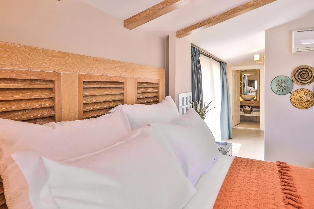 DOUBLE WITH JACUZZI Room, Kalkan Saray Suites, Dalaman