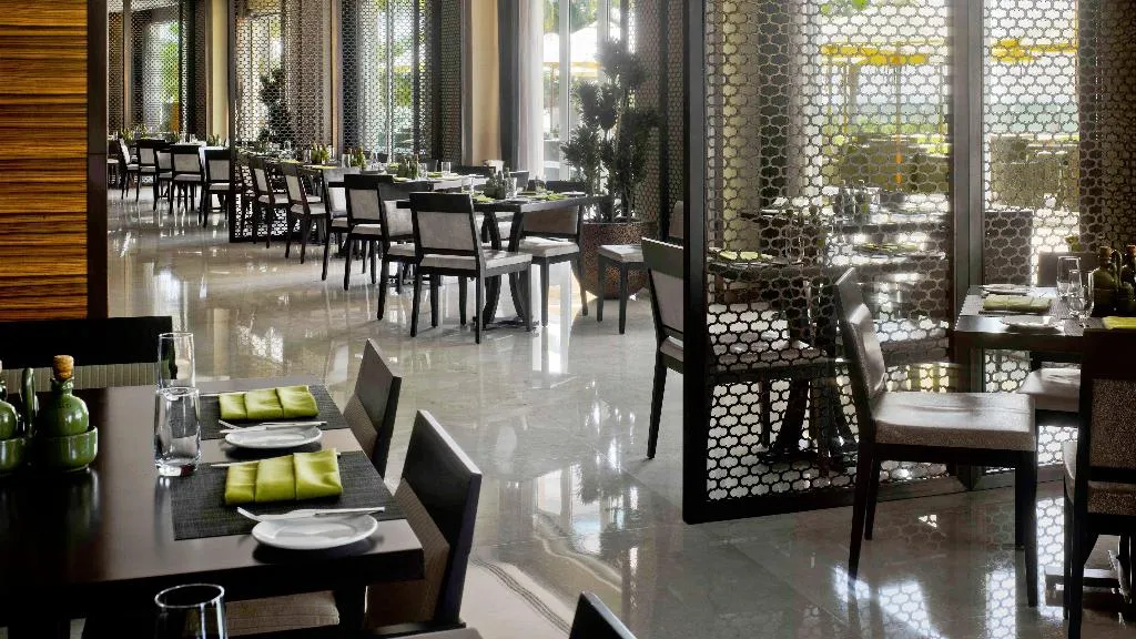 Restaurant, Crowne Plaza Dubai Festival City, Dubai