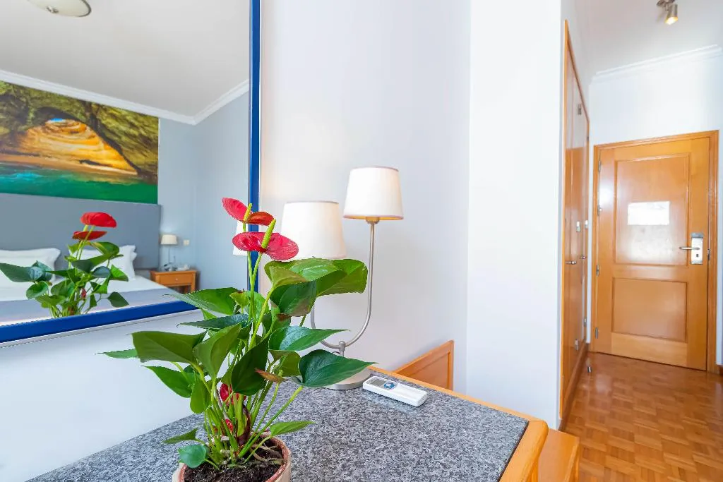 Double or Twin CLASSIC Room, Hotel Maritur - Adults Only by Pierre & Vacances, Algarve