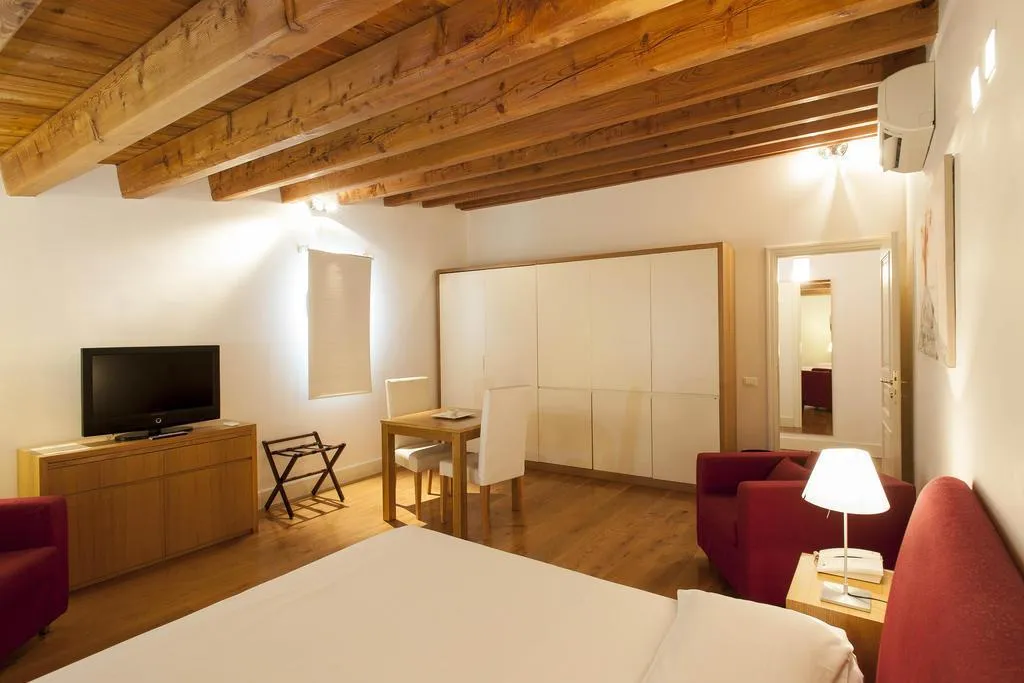 DOUBLE SUPERIOR Room, Palazzo Brunaccini, Palermo